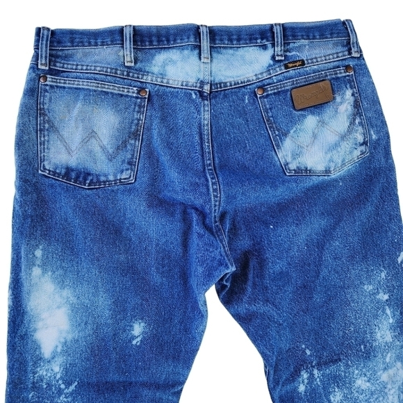 Mens Wrangler 13MWZPW sz 40 Denim bleached distressed Jeans - Picture 9 of 11